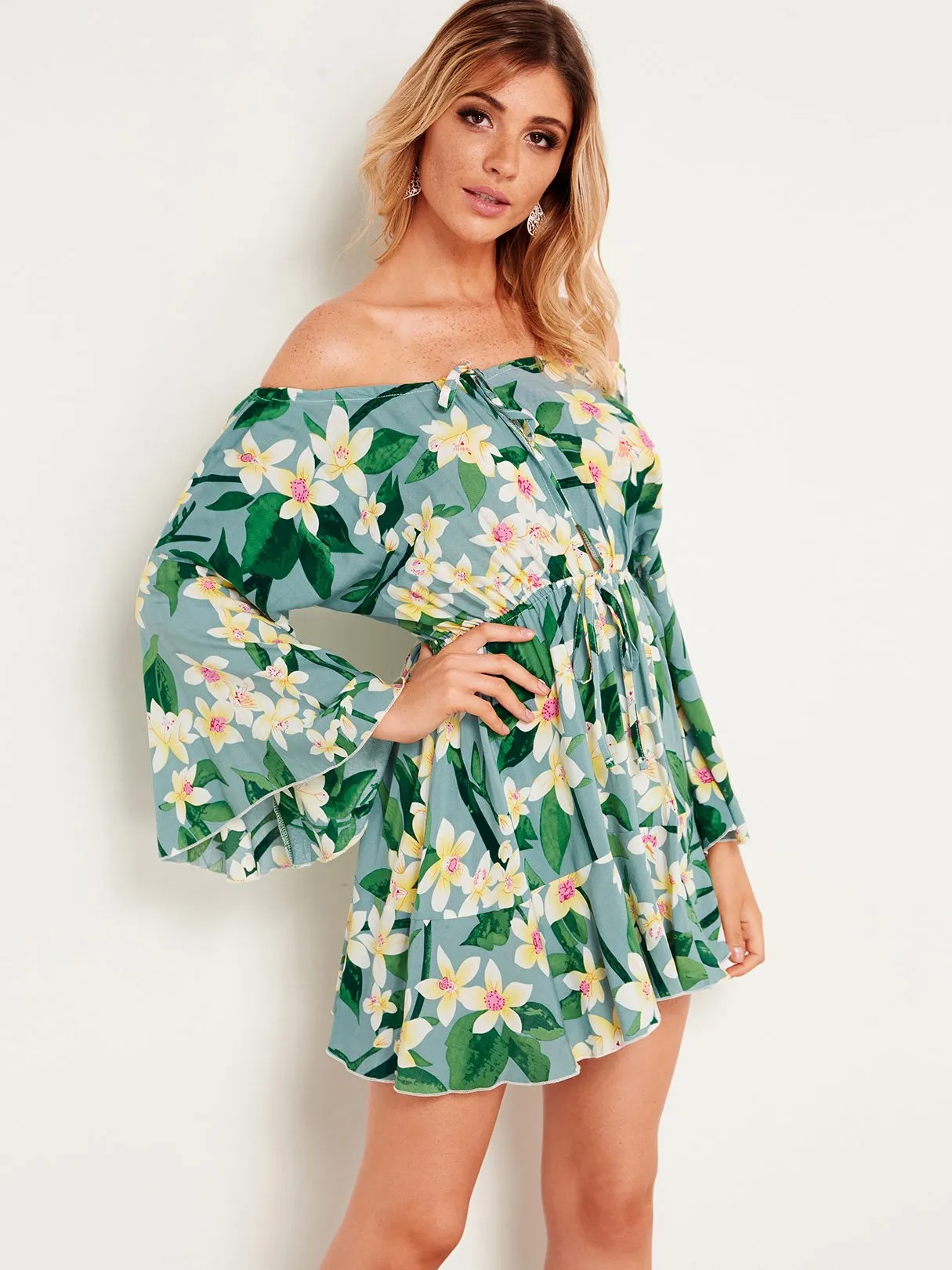 Wholesale Green Off The Shoulder Long Sleeve Floral Print Cut Out Self-Tie Dresses